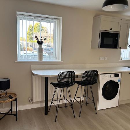 Chapel Court Apartments 캐녹 외부 사진