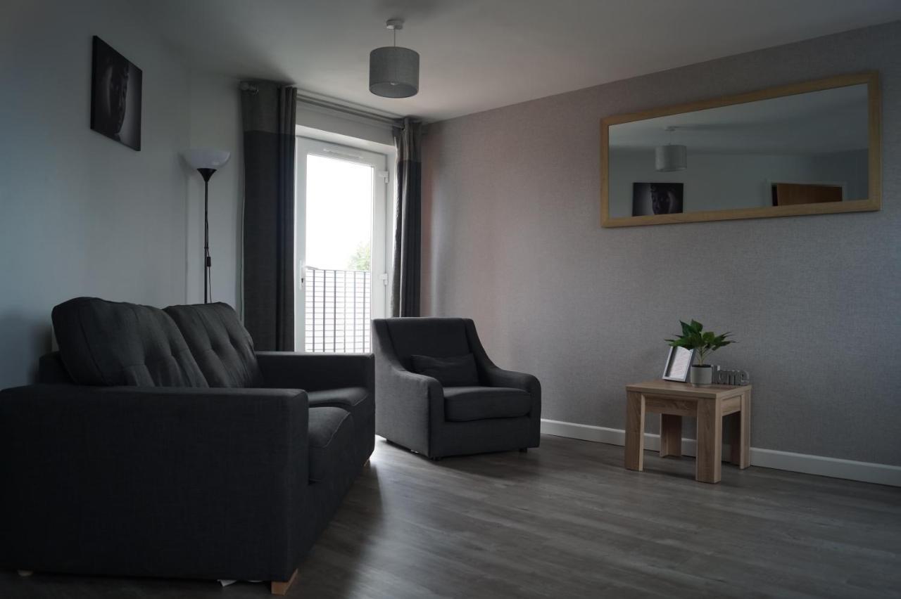 Chapel Court Apartments 캐녹 외부 사진