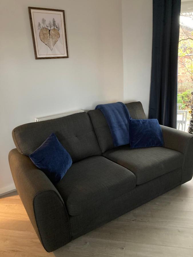 Chapel Court Apartments 캐녹 외부 사진