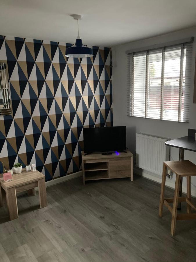 Chapel Court Apartments 캐녹 외부 사진