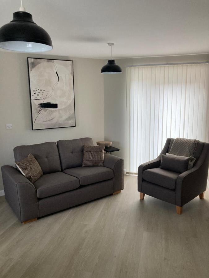 Chapel Court Apartments 캐녹 외부 사진