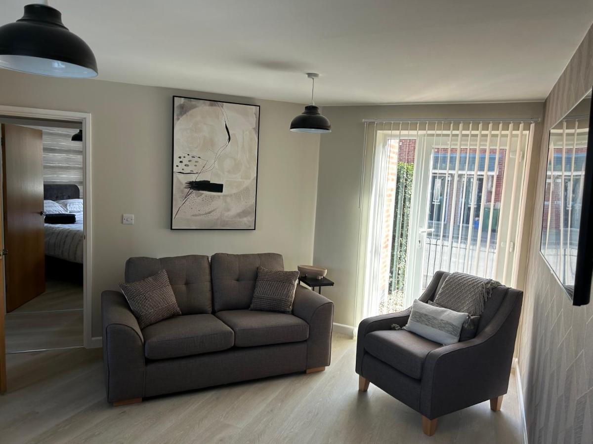 Chapel Court Apartments 캐녹 외부 사진